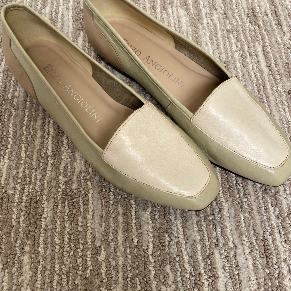 Enzo Angiolini Women's Tri-color Flats. Size 6